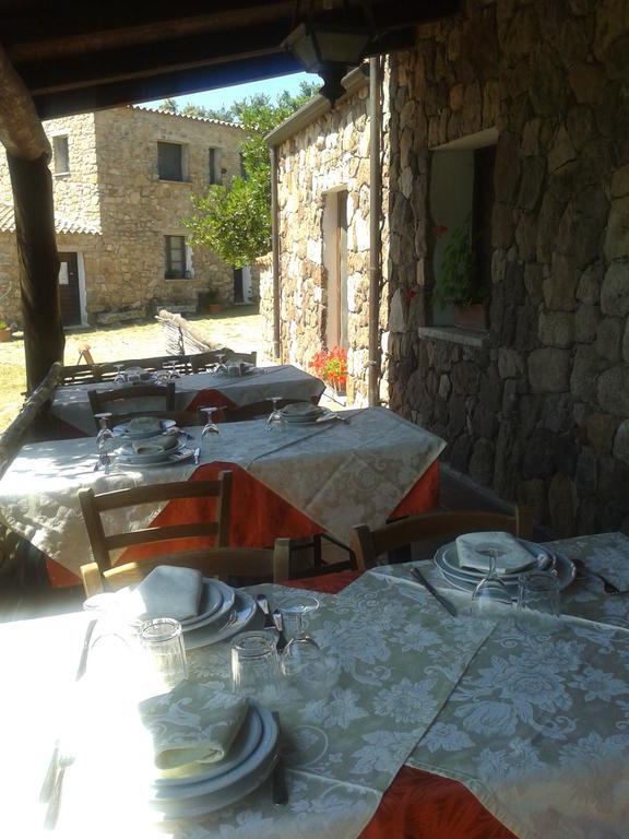Agriturismo Il Muto Di Gallura Aggius Екстер'єр фото